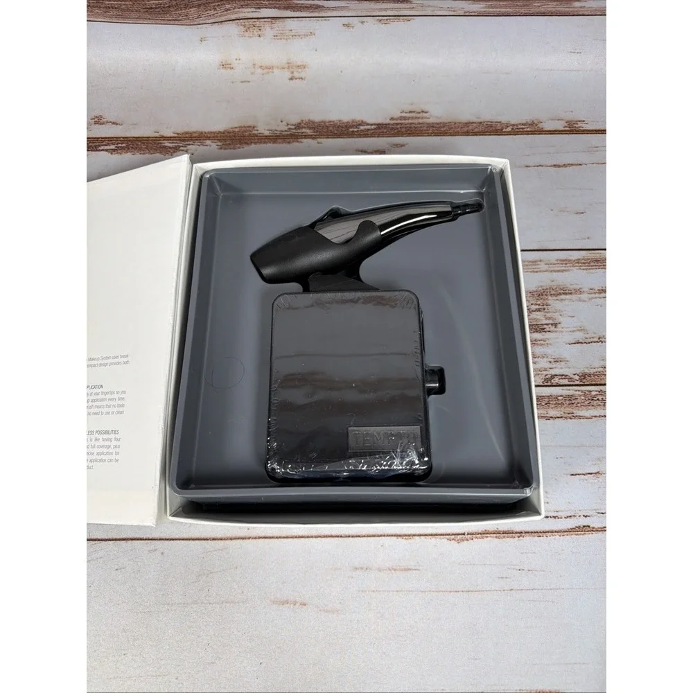TEMPTU Airbrush Makeup Artist System Black Open Box With AC Adapter & Hose